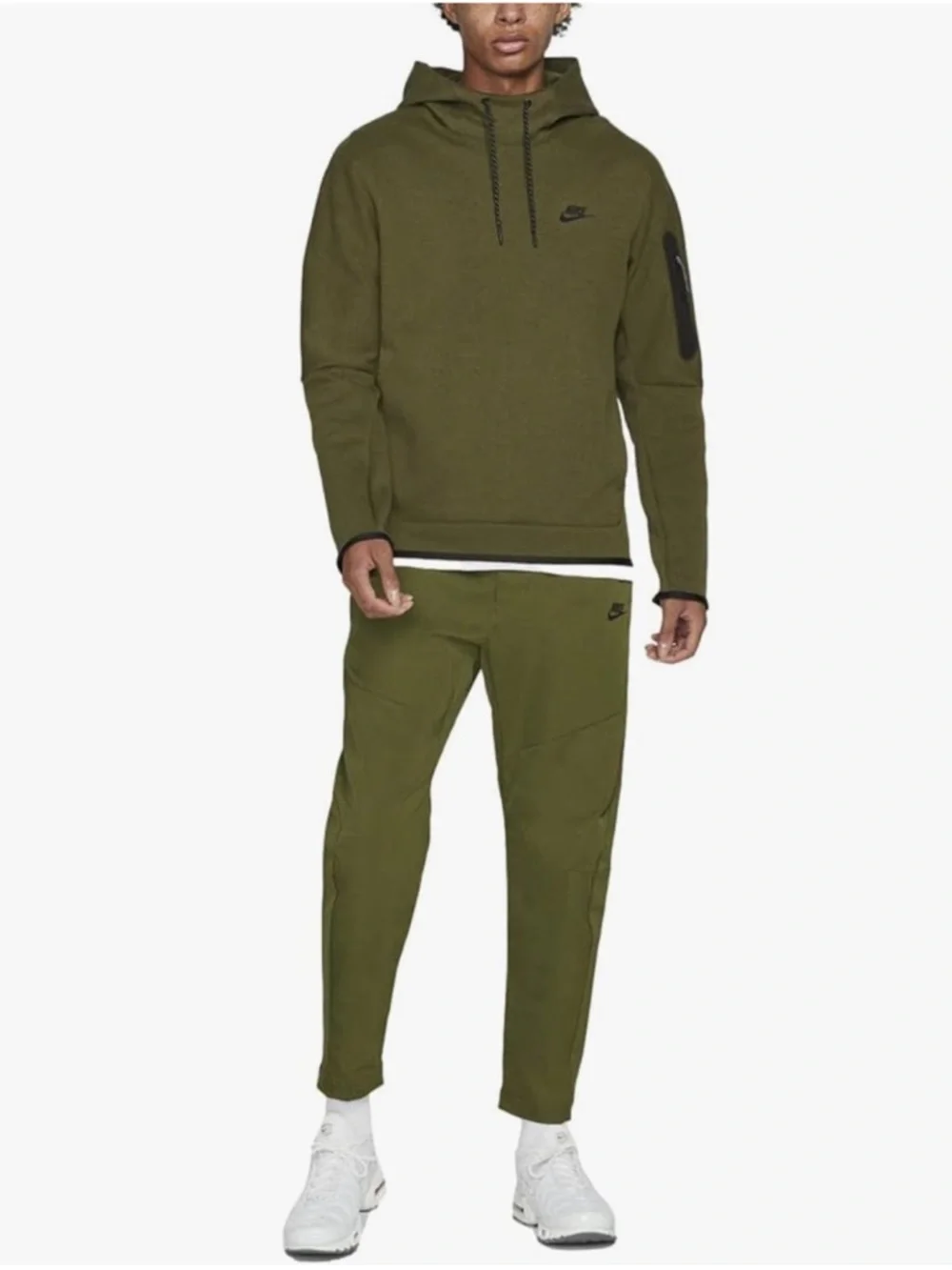 NIKE Sportswear Tech Essential Commuter Green Pants, Size Medium